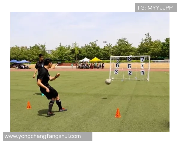 九宫格足球球星大解析：从技术特点到球场风采一网打尽